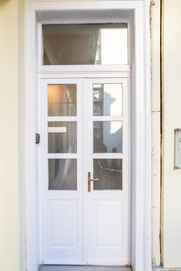 N28 In Andrassy Boulevard. Apartment *